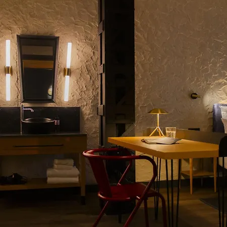 מלון Letoh Letoh *